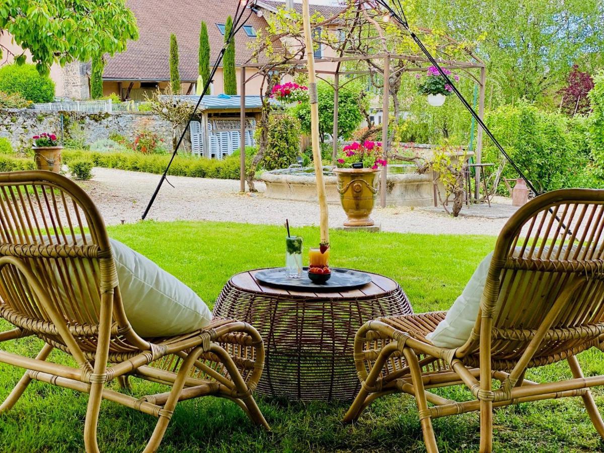 Domaine De Suzel Hotell Vignieu Exteriör bild