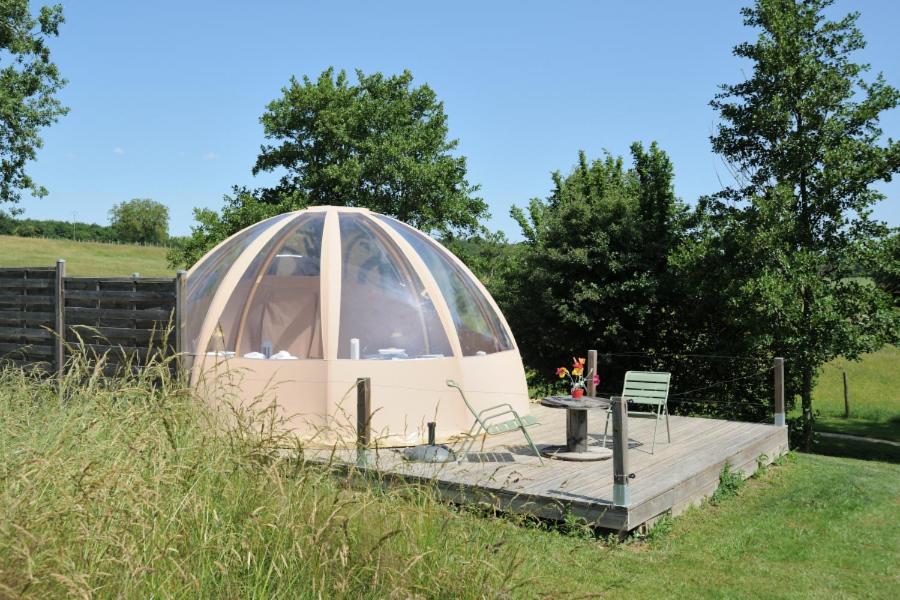 Domaine De Suzel Hotell Vignieu Exteriör bild