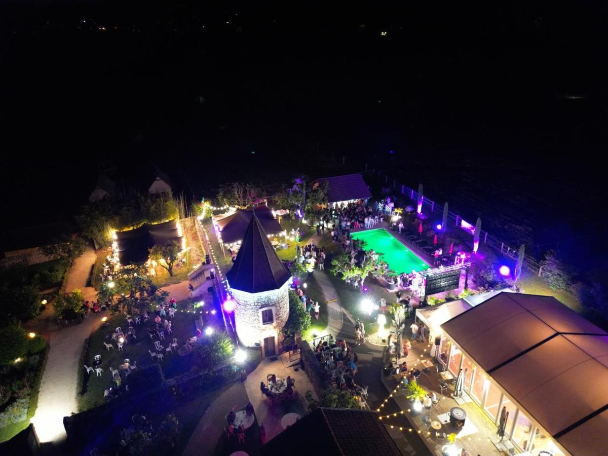 Domaine De Suzel Hotell Vignieu Exteriör bild