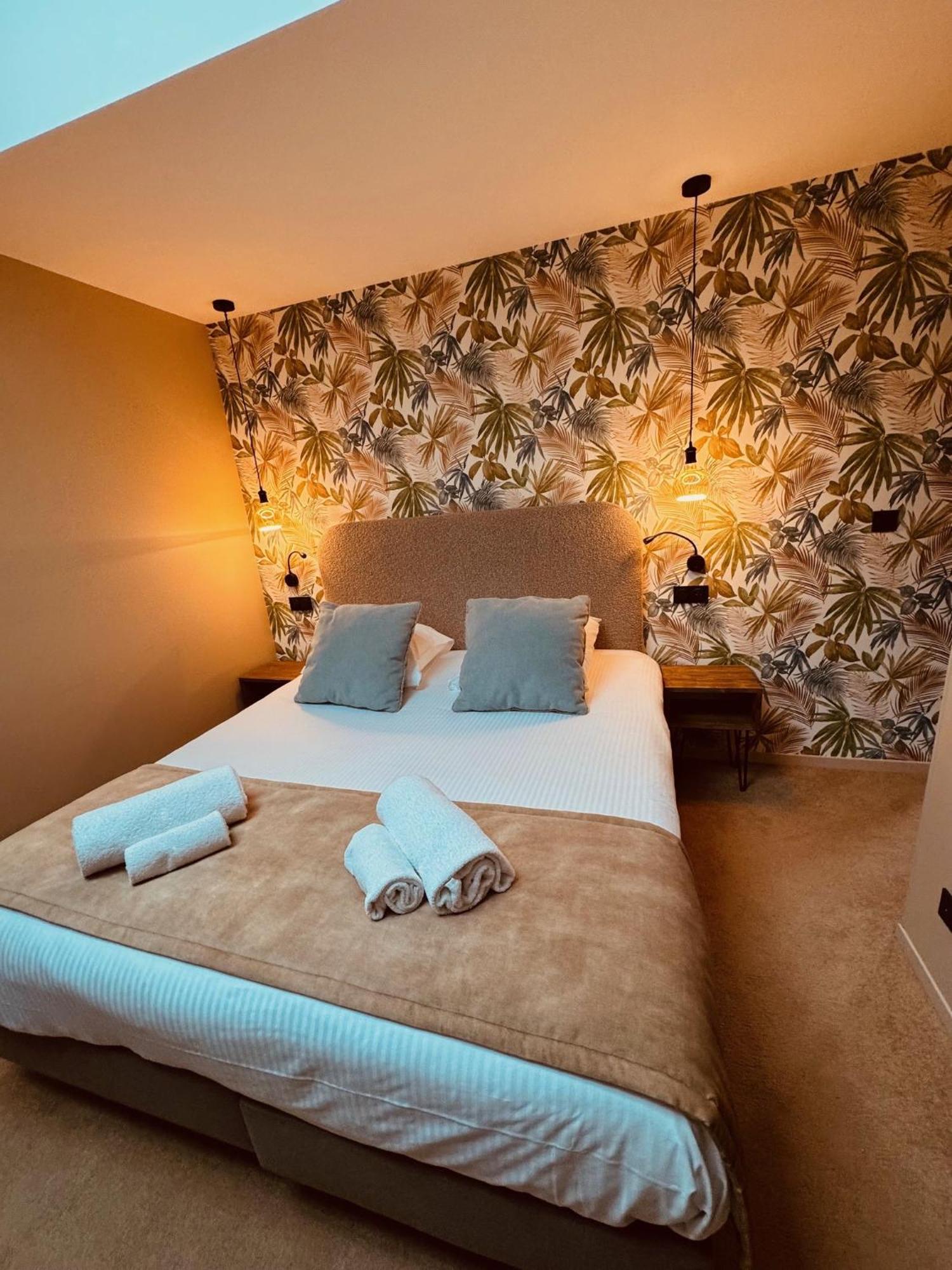 Domaine De Suzel Hotell Vignieu Exteriör bild